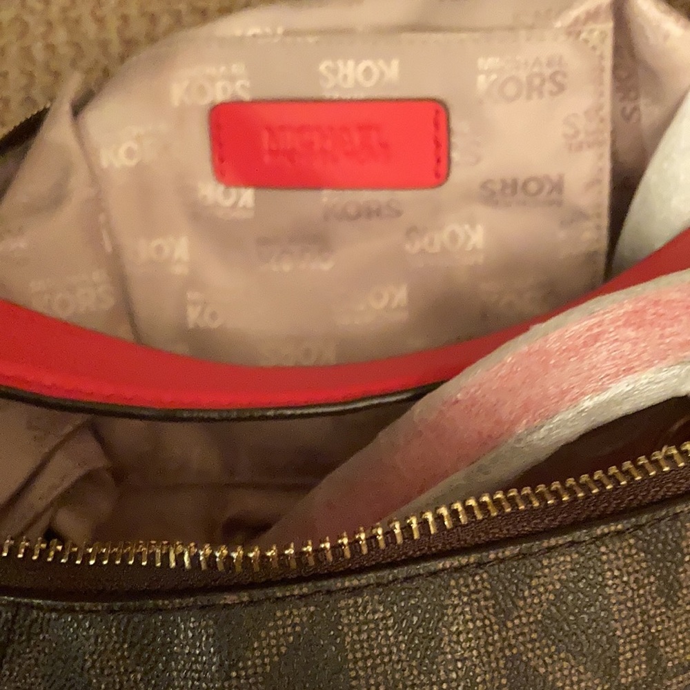 Nice Michael Kors Bag. - Picture 4 of 4